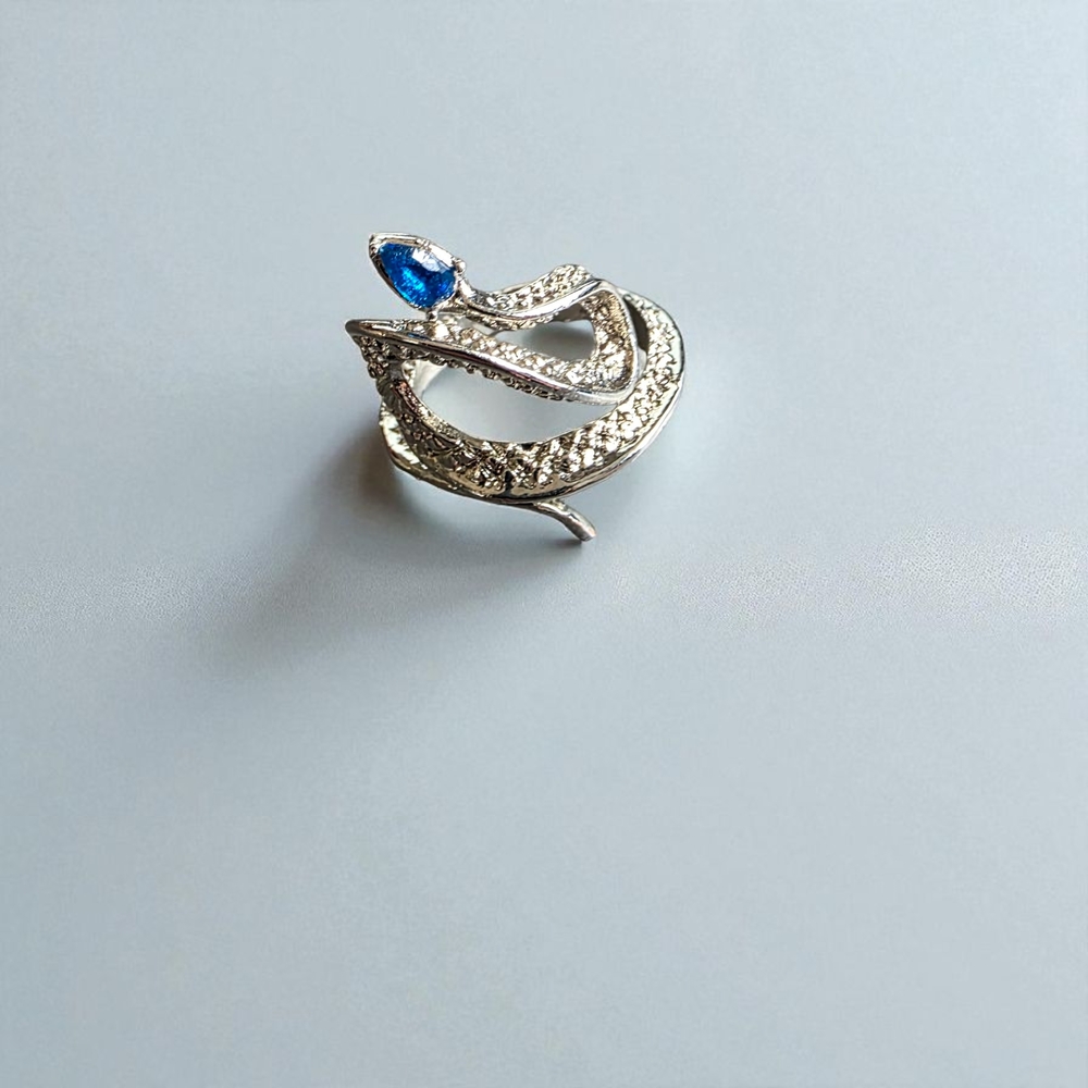 Snake Silver and Blue Women's Ring